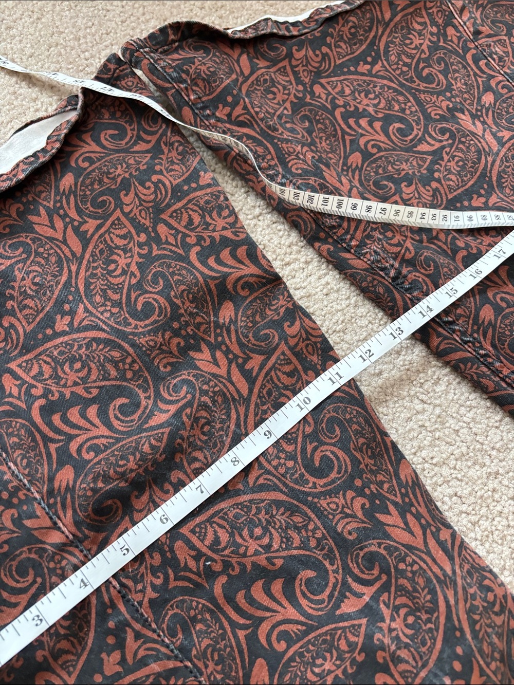 Shyanne Paisley Bell Bottom Jeans - Black & Brown Women’s size 28 x 34L - Picture 5 of 8